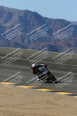 media/Mar-21-2025-CVMA Friday Practice (Fri) [[30cd4fe323]]/3-Racer 2/Session 2 (Bowl)/